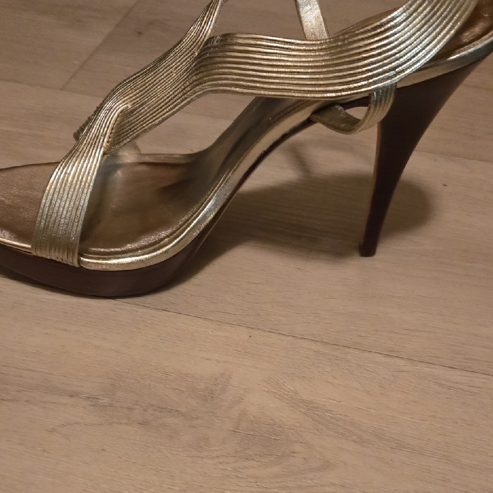 Pelle Moda Metallic Gold Strappy Heels - Picture 6 of 6